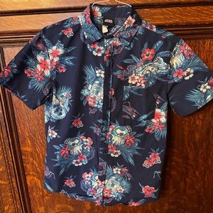 Star Wars Navy Floral/R2-D2 Short-Sleeved Button Down Shirt, size small
